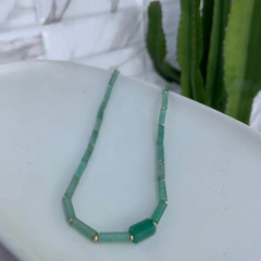 COLAR TUBO FINO PEDRA NATURAL AVENTURINA - comprar online