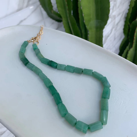 COLAR TUBO GRANDE PEDRA NATURAL AVENTURINA