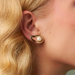BRINCO EARCUFF GOTA VAZADA PÉROLA DOURADO