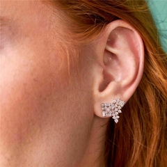 BRINCO EARCUFF BASE EM ZIRCONIA QUADRADA - comprar online