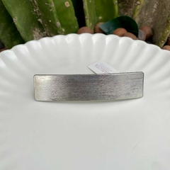 PRESILHA METAL RETANGULAR FOSCA PRATEADO
