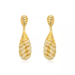 BRINCO PENDULO CONCHA RESINA DOURADO - loja online