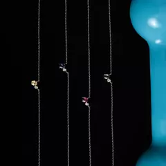 COLAR COM PINGENTE DE CRISTAIS OVAIS PINK na internet