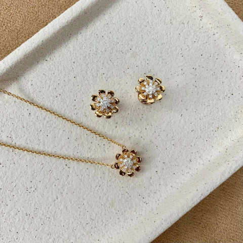 CONJUNTO MINI MARGARIDA MEIO ZIRC DOURADO - comprar online