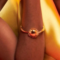 BRACELETE MANDALA SOL DOURADO na internet