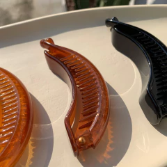 PRESILHA CURVADA ACRÍLICA na internet