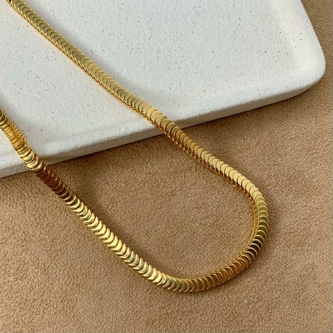 COLAR ESCAMAS LARGO 45CM DOURADO - comprar online