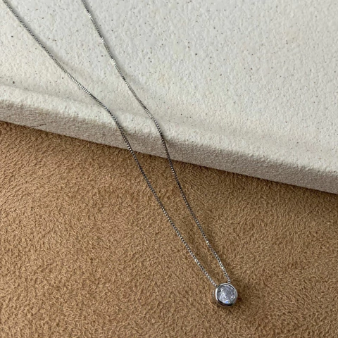 GARGANTILHA PONTO DE LUZ REDONDO NO RÓDIO BRANCO - comprar online