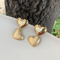 BRINCO BASE CORAÇÃO E PINGENTES DOURADO - comprar online