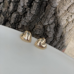 BRINCO CORAÇÃO BOJUDO PEQUENO DOURADO - comprar online