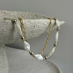 COLAR DUPLO CORRENTES E PÉROLAS DOURADO - comprar online