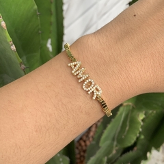 PULSEIRA REGULÁVEL QUADRADINHOS ESCRITO AMOR DOURADO - Carlota Acessórios