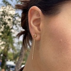 BRINCO PALITO BASE NÓ DOURADO