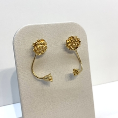BRINCO EARJACKET FLOR ROSA DOURADO na internet