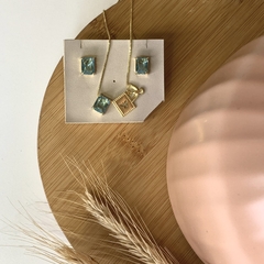 GARGANTILHA DIVINO DUPLO E CRISTAL RETÂNGULAR TOPAZIO DOURADO na internet