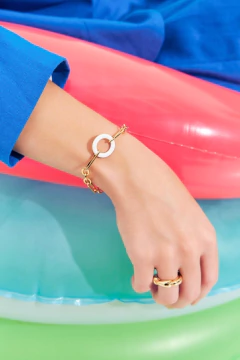 PULSEIRA ELO ESMALTADO BRANCO DOURADO - Carlota Acessórios