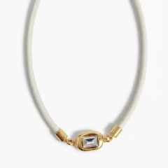 COLAR COURO COM PINGENTE EM CRISTAL RETANGULAR - Carlota Acessórios