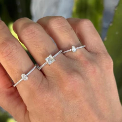 ANEL SOLITARIO CRAVEJADO OVAL 3.5 MM 0.3CT MOISSANITE na internet