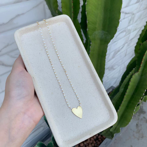 COLAR RIVIERA BAGUETE PINGENTE CORAÇÃO CHAPADO - comprar online