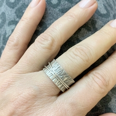 Anillo Imperfecto Spinner - Es que Lo Necesito Bijou