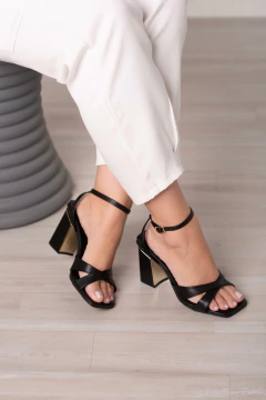 Sandália Salto Espelhado Preta Cod 553 - comprar online