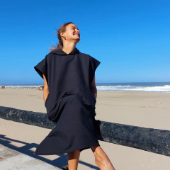 Poncho cambiador negro en internet