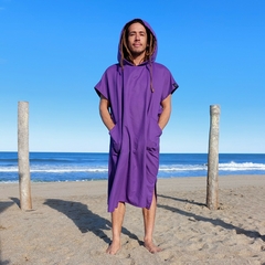 Poncho cambiador violeta