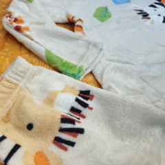 PIJAMAS POLAR PLUSH NENE ESTAMPADOS LÍNEA MÁXIMA. ART. 3201. TALLES DISPONIBLES: 4-6-8-12-14-16 (X MAYOR) COLOR SEGÚN STOCK DISPONIBLE - DISTRIBUIDORA MARILEY | ¡DESPACHAMOS DENTRO DE LAS 48HS!