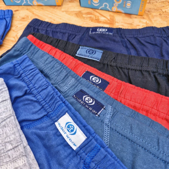 Slip de niño juvenil de algodón y lycra liso, línea imán — imagen 5