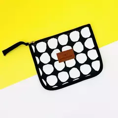 Necessaire chato cordura lunares ByN