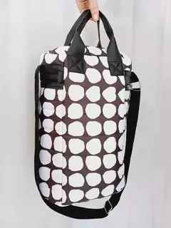 Bolso matero matelasse lunares ByN - comprar online