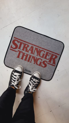 Diseño STRANGER 1