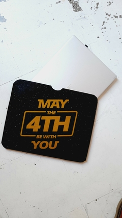 FUNDA NOTEBOOK 14" MAY THE FORCE - comprar online