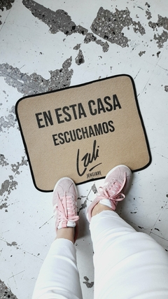 ESCUCHAMOS LALI en internet