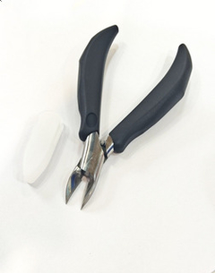 PINZA PARA APLIQUES Y CRISTALES NAVI PN20T28