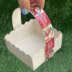 MINI PACK x 6 u NAVIDAD 02 - CANASTITAS NAVIDAD (10x10x5 cm) sin tapa MERRY CHRISTMAS (fondo rojo) en internet