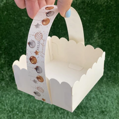 MINI PACK x 6 u NAVIDAD 07 - CANASTITAS NAVIDAD (10x10x5 cm) Ilustradas con ADORNOS ARBOLITO oro y plata sin tapa - wincopack