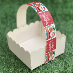 MINI PACK x 6 u NAVIDAD 02 - CANASTITAS NAVIDAD (10x10x5 cm) sin tapa MERRY CHRISTMAS (fondo rojo)