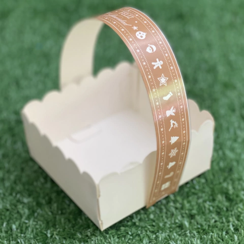 MINI PACK x 6 u NAVIDAD 06 - CANASTITAS NAVIDAD (10x10x5 cm) sin tapa fondo CHAMPAGNE con detalles Navideños en blanco