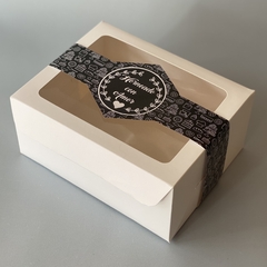 Imagen de MINI PACK x 6 u DELY 17 V con visor (17x22x10 cm) con Faja Ilustrada "Horneado con Amor - black"