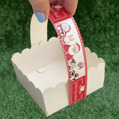 MINI PACK x 6 u NAVIDAD 01 - CANASTITAS NAVIDAD (10x10x5 cm) sin tapa PAPÁ NOEL (fondo rojo) - wincopack