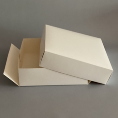 Pack x 2 u CHEESECAKE TAPA CARTULINA BLANCA SIN VISOR (25x25x 7.5 cm) CAJA PARA TARTAS / PETIT FOURS - comprar online