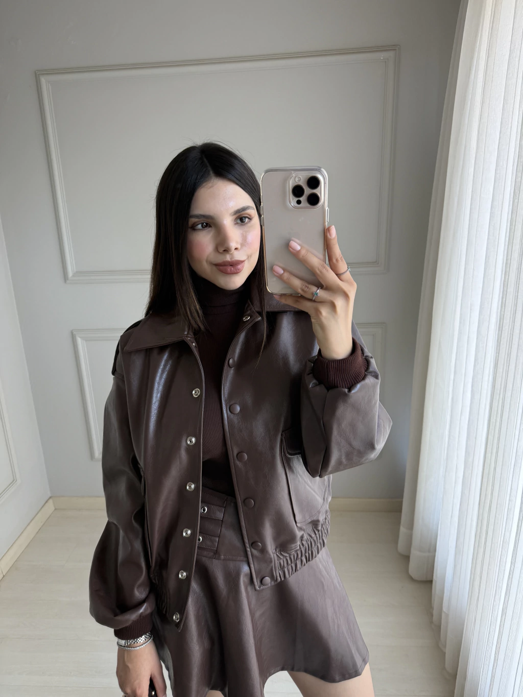 BOMBER LARISSA
