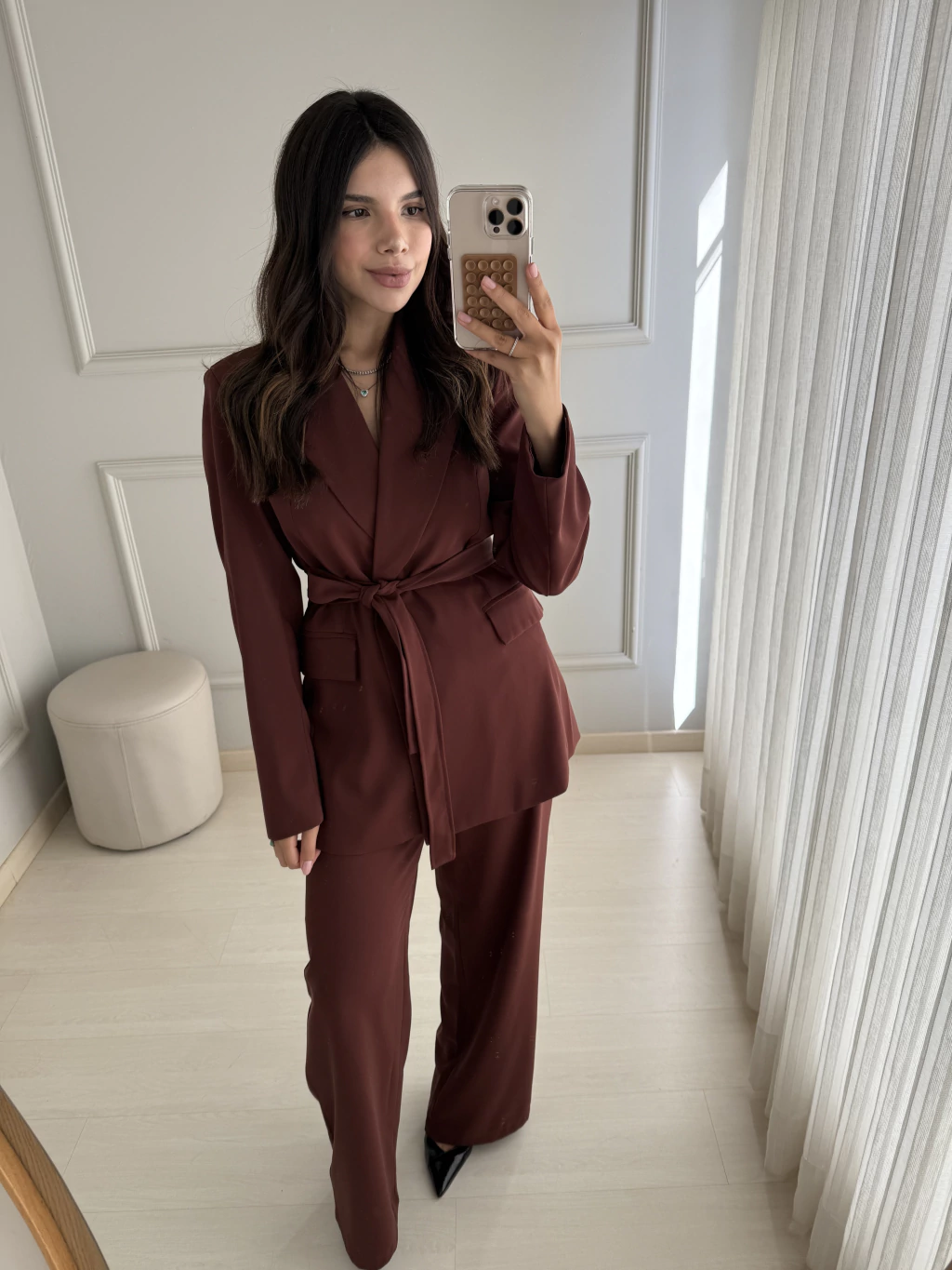 CONJUNTO ELISABETE MARROM