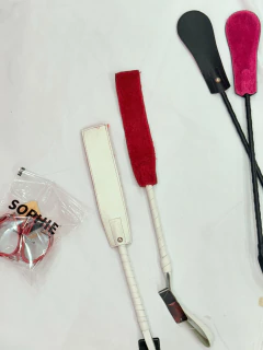 FUSTA BLANCA CON PELUCHE ROJA - comprar online