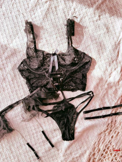 Set importado Luciana en internet