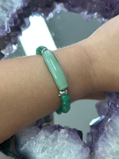 Pulseira esfera com pingente quartzo verde