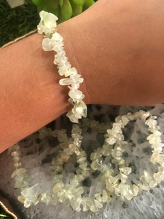 Pulseira cascalho Prehnita