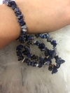 pulseira sodalita cascalho