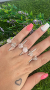 Anel duplo com detalhe quartzo rosa banho prata